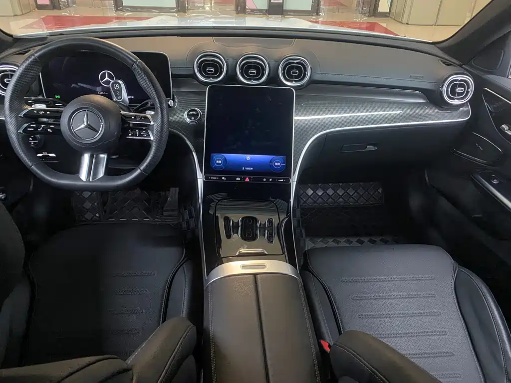 Mercedes-Benz C-Class — миниатюра 16