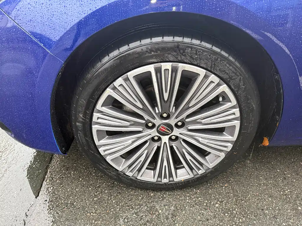 Hongqi Hongqi H5 - фото 4