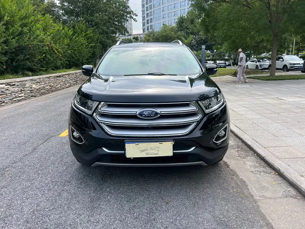 Ford Edge — миниатюра 2