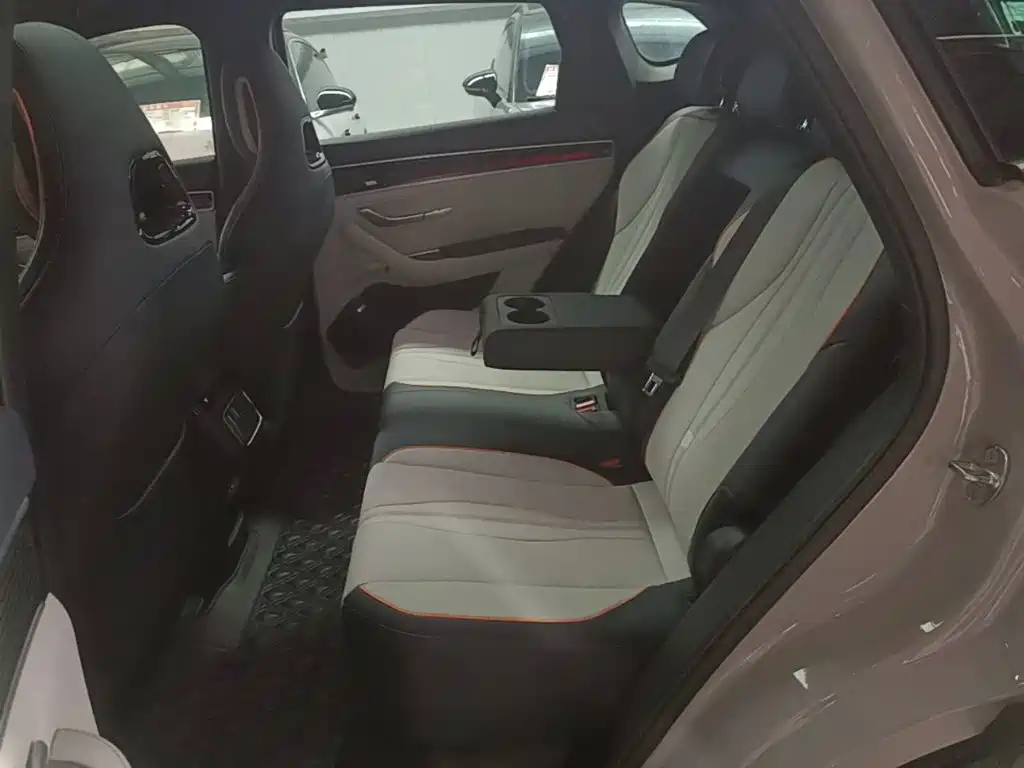 BYD PLUS New Energy — миниатюра 17