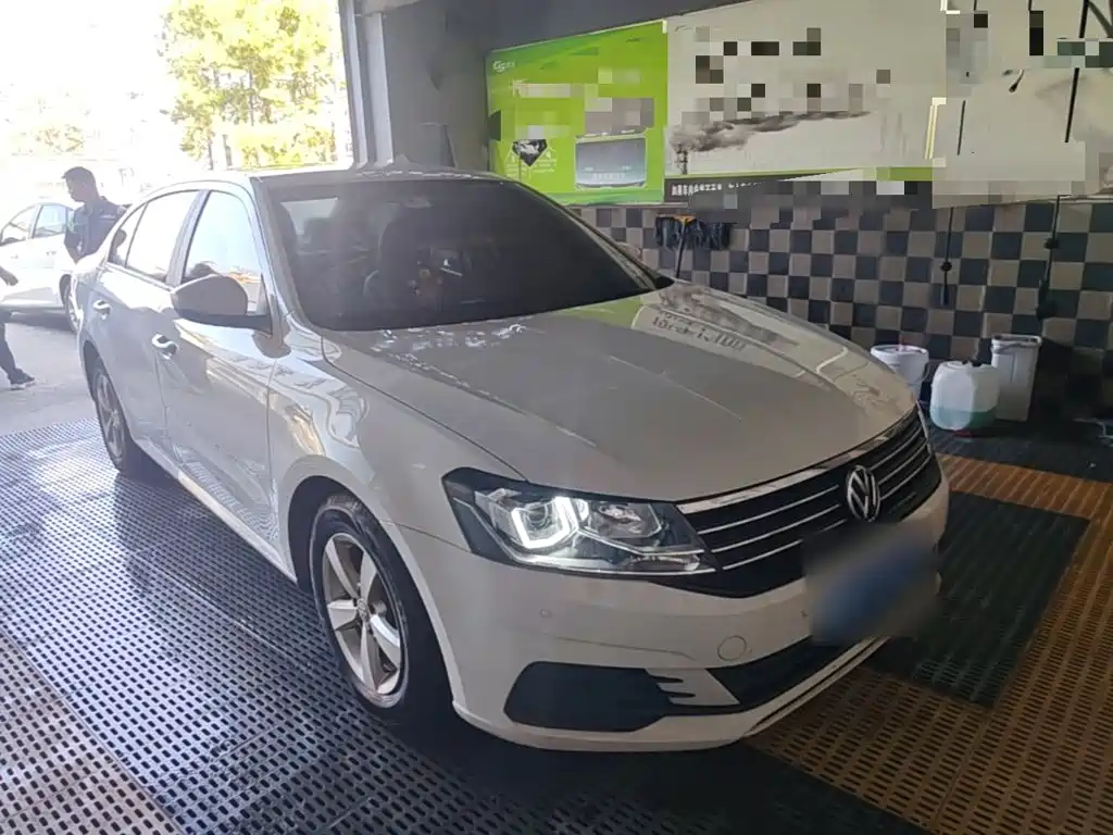Volkswagen Lavida — миниатюра 4