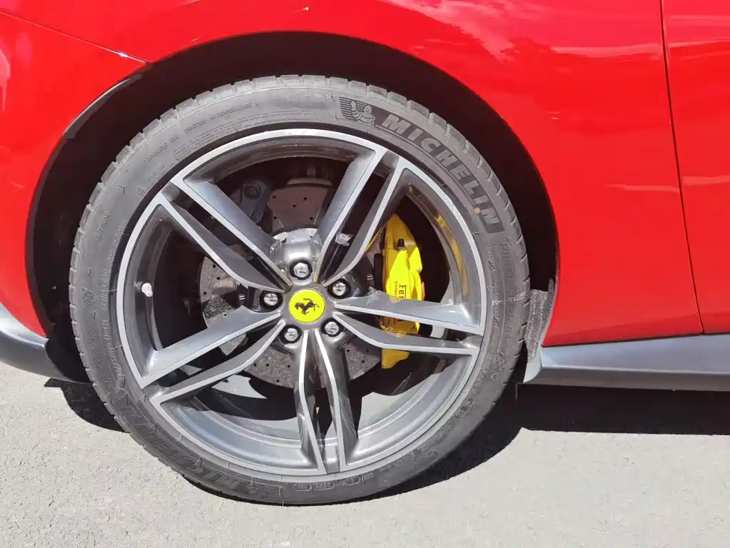 Ferrari Roma — миниатюра 4