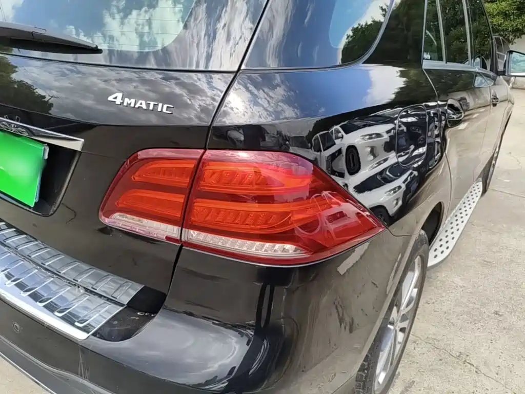 Mercedes-Benz GLE (Import) — миниатюра 8