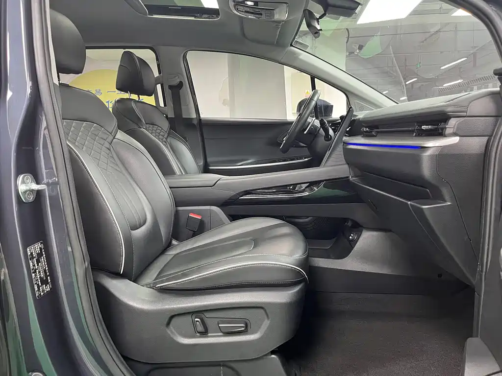 Hyundai Custo — миниатюра 18