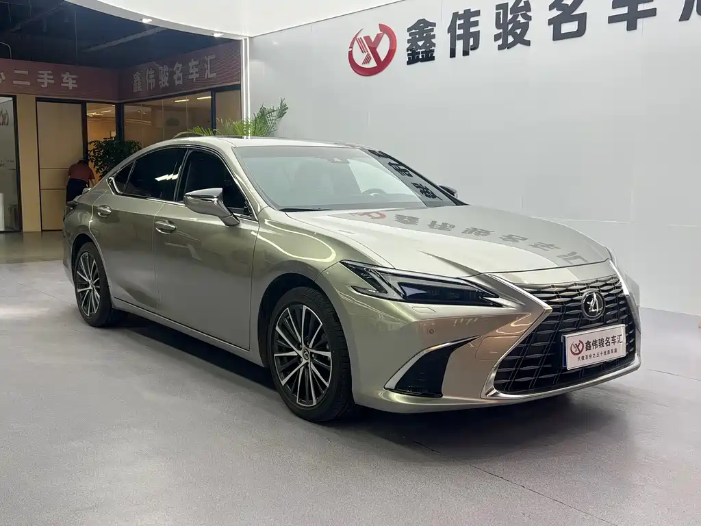 Lexus ES — миниатюра 4