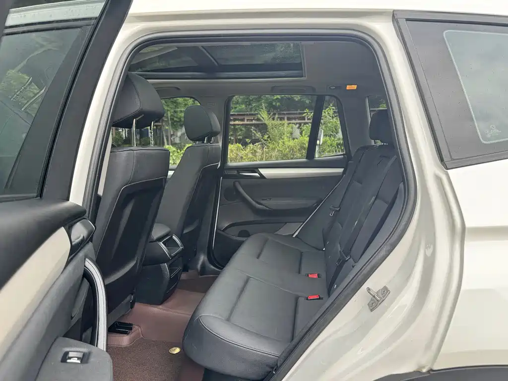 BMW X3 (Import) — миниатюра 7