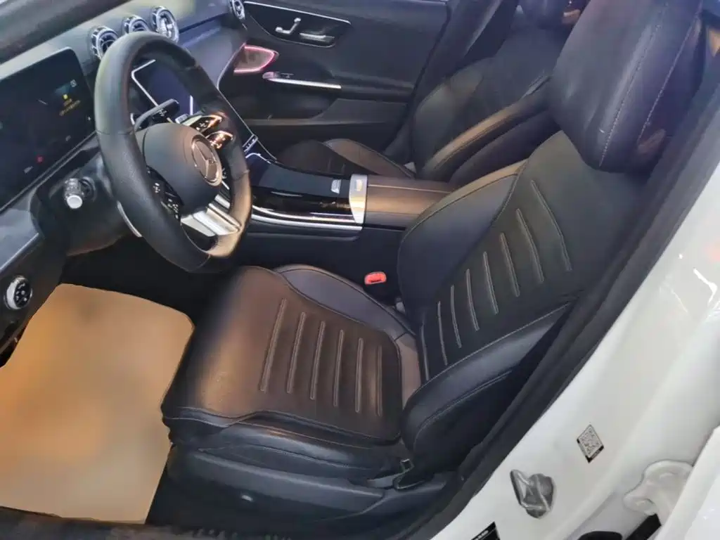 Mercedes-Benz C-Class — миниатюра 15