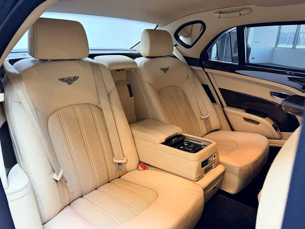 Bentley Mulsanne — миниатюра 16