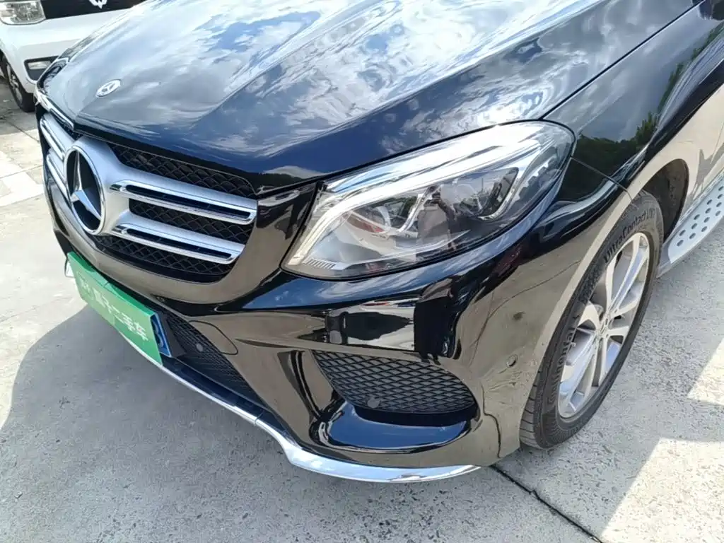 Mercedes-Benz GLE (Import) — миниатюра 24