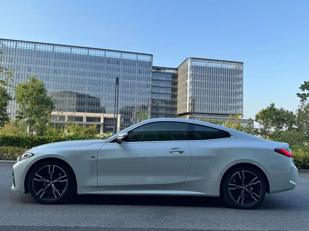 BMW 4 Series 4 2022 425i M Sport