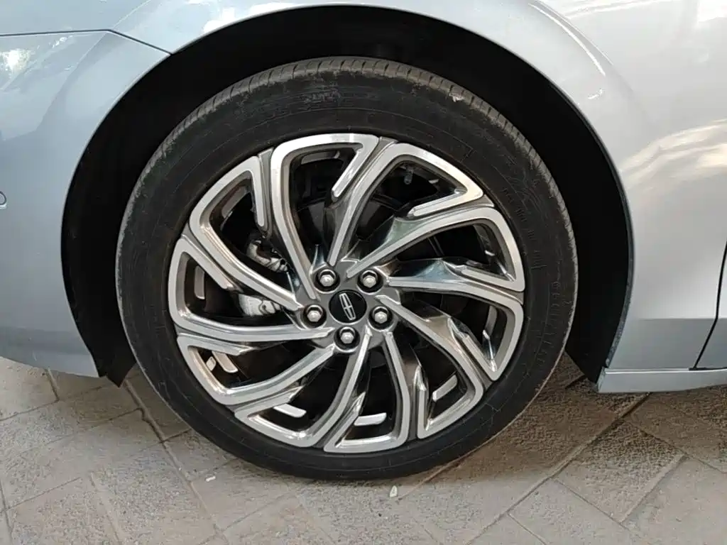 Lincoln Z — миниатюра 23