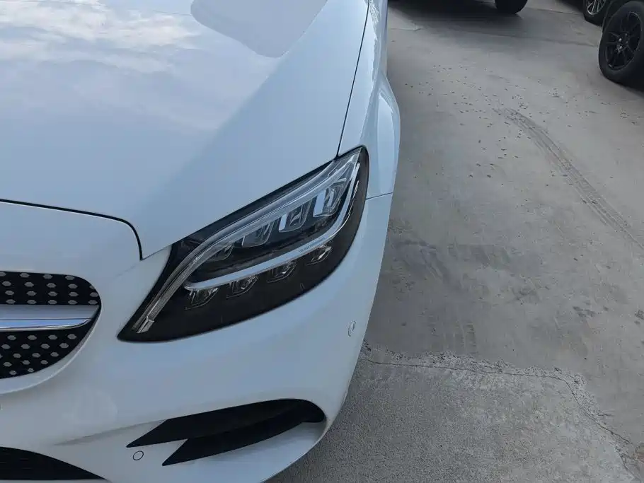 Mercedes-Benz C-Class — миниатюра 5