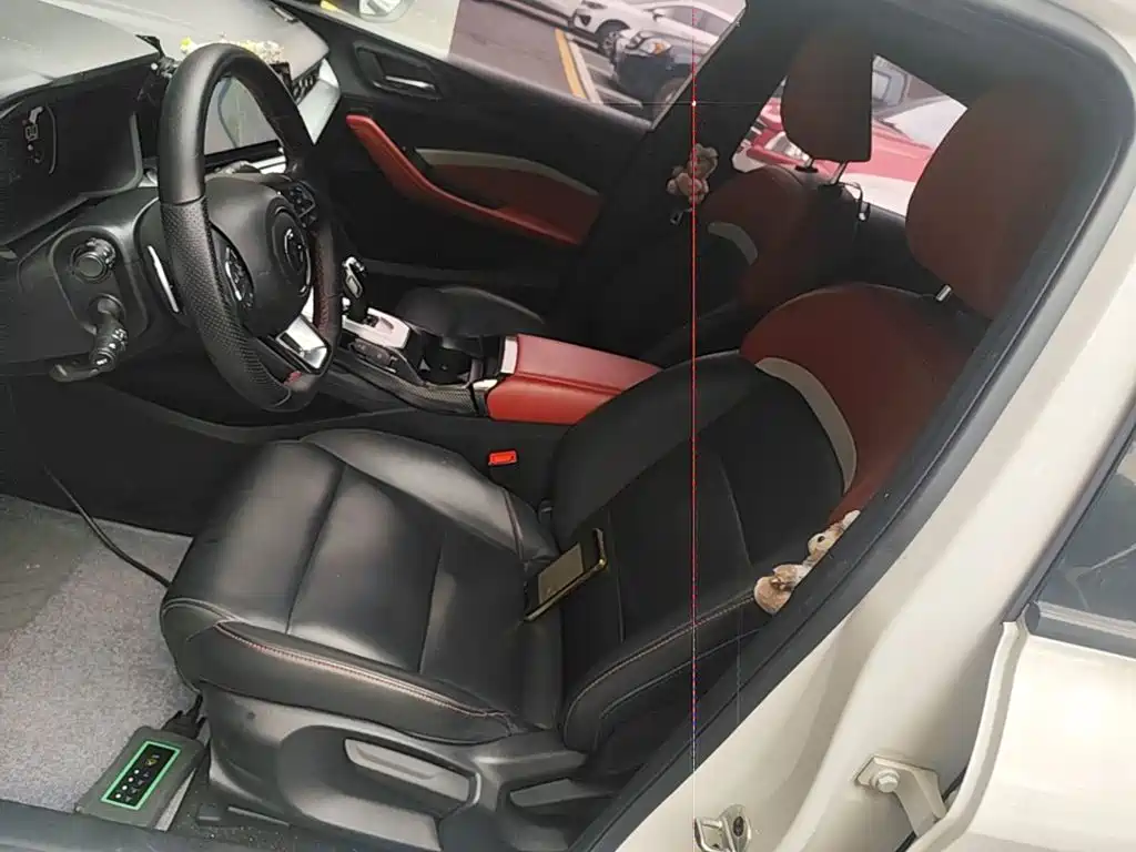 MG MG5 — миниатюра 15