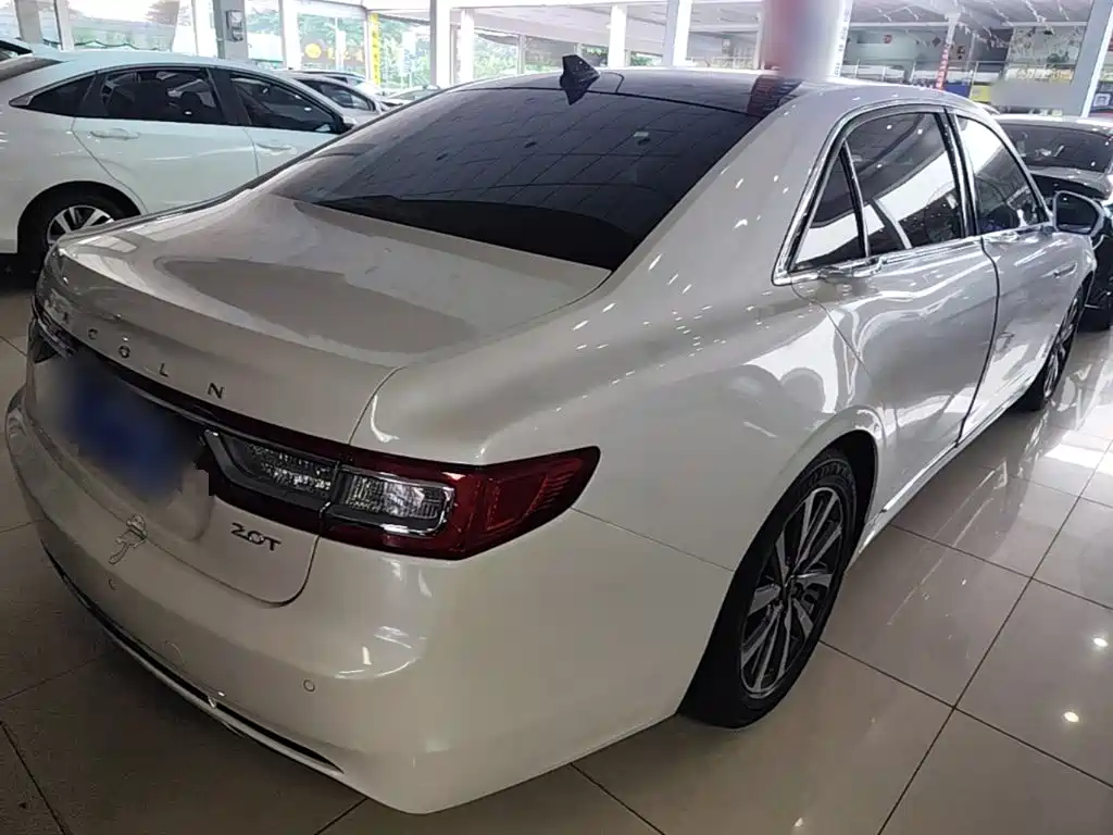Lincoln Continental — миниатюра 7