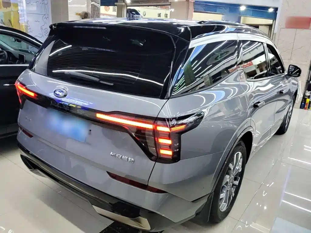 Ford Edge — миниатюра 7