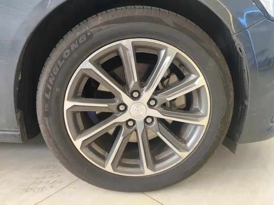 Buick LaCrosse — миниатюра 6