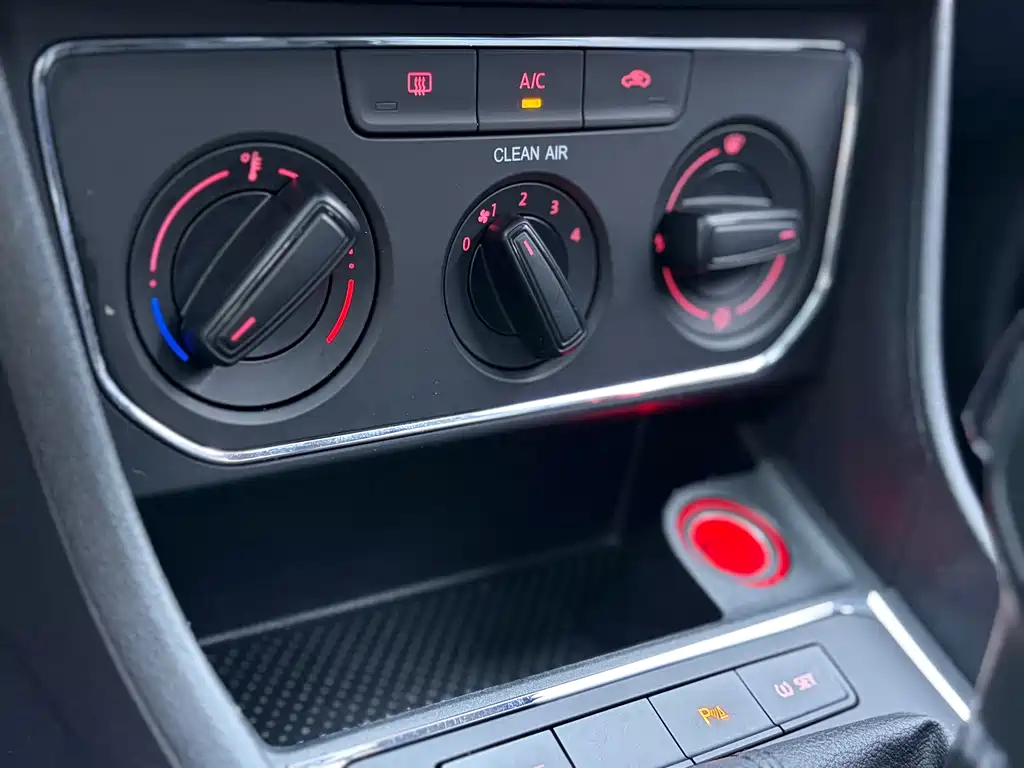 Volkswagen Lavida — миниатюра 14