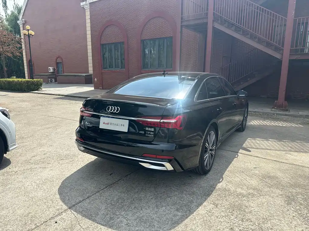 Audi A6L — миниатюра 6