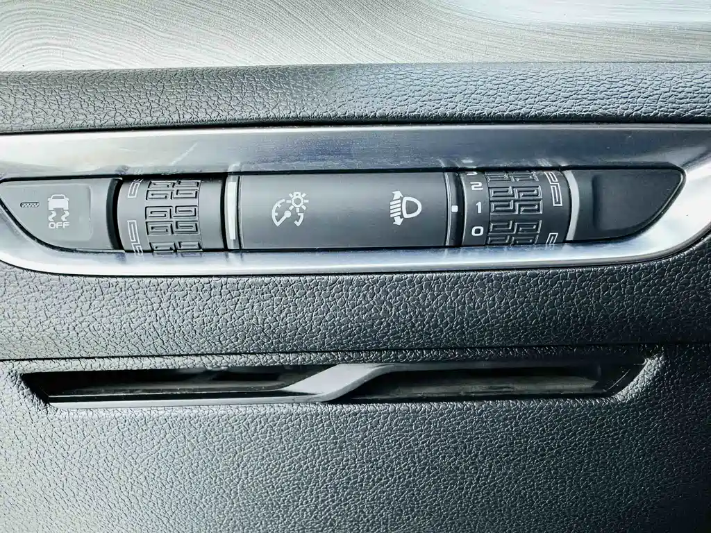 GEELY AUTOMOBILE BINYUE