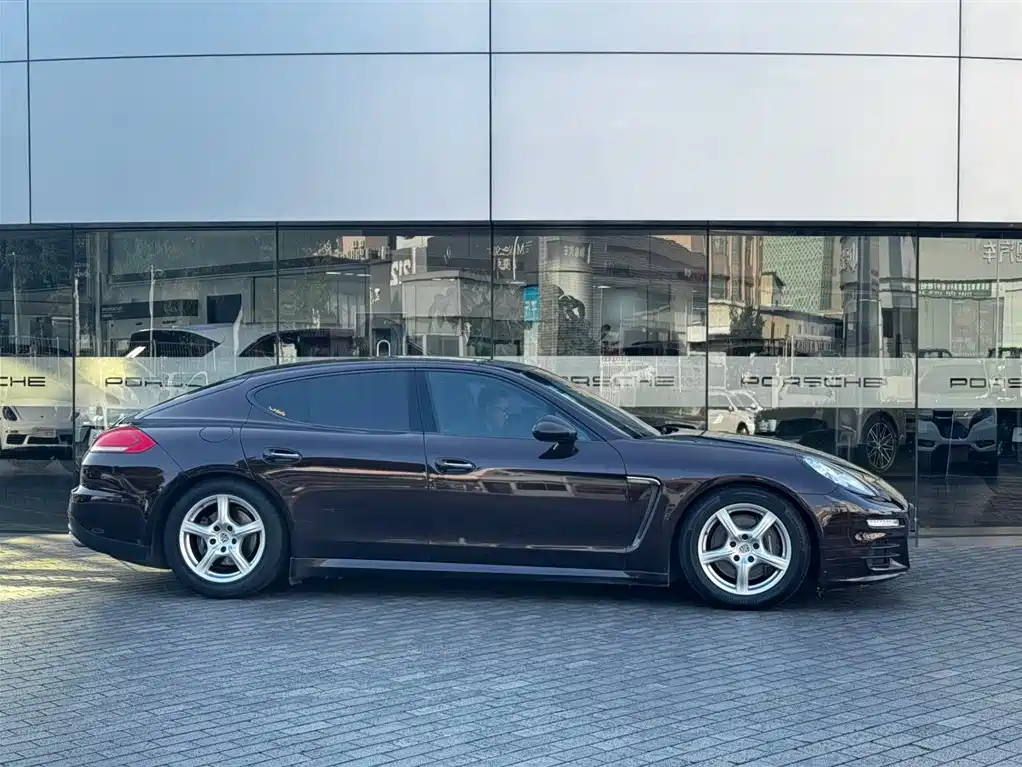 Porsche Panamera — миниатюра 4