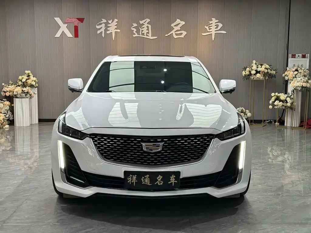 Cadillac CT5 2021 28T Fashion