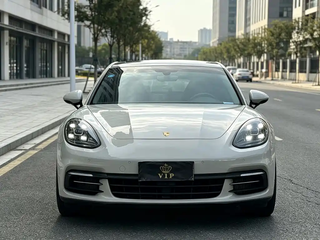 Porsche Panamera — миниатюра 2