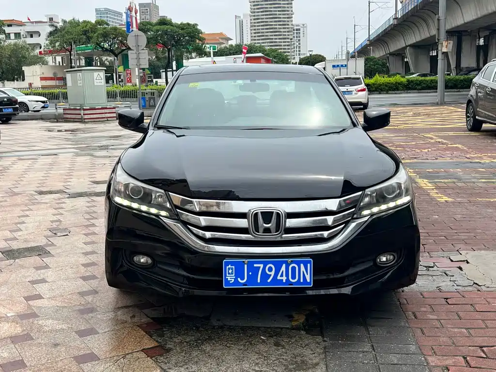 Honda Accord — миниатюра 2