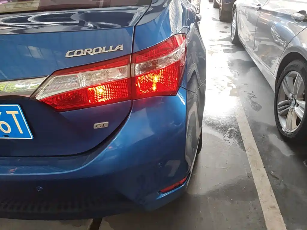 Toyota Corolla — миниатюра 8