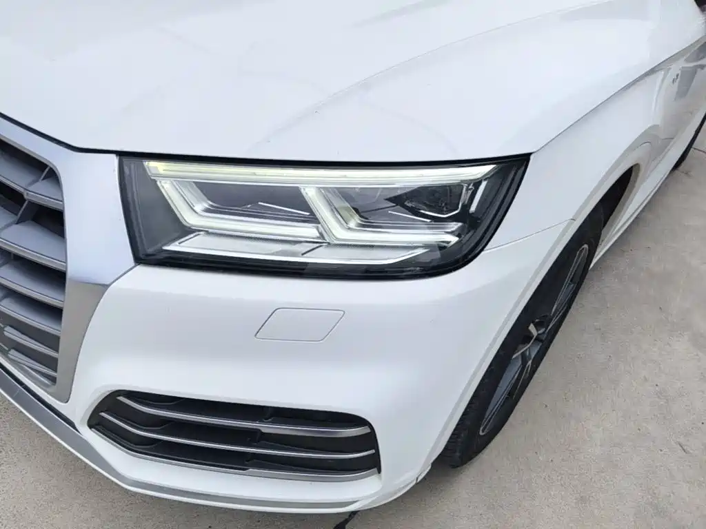 Audi Q5L — миниатюра 24