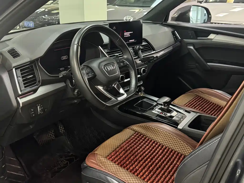 Audi Q5L Sportback — миниатюра 6