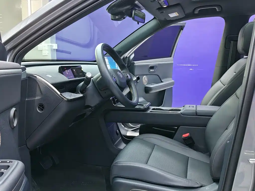 Toyota bZ3X — миниатюра 8