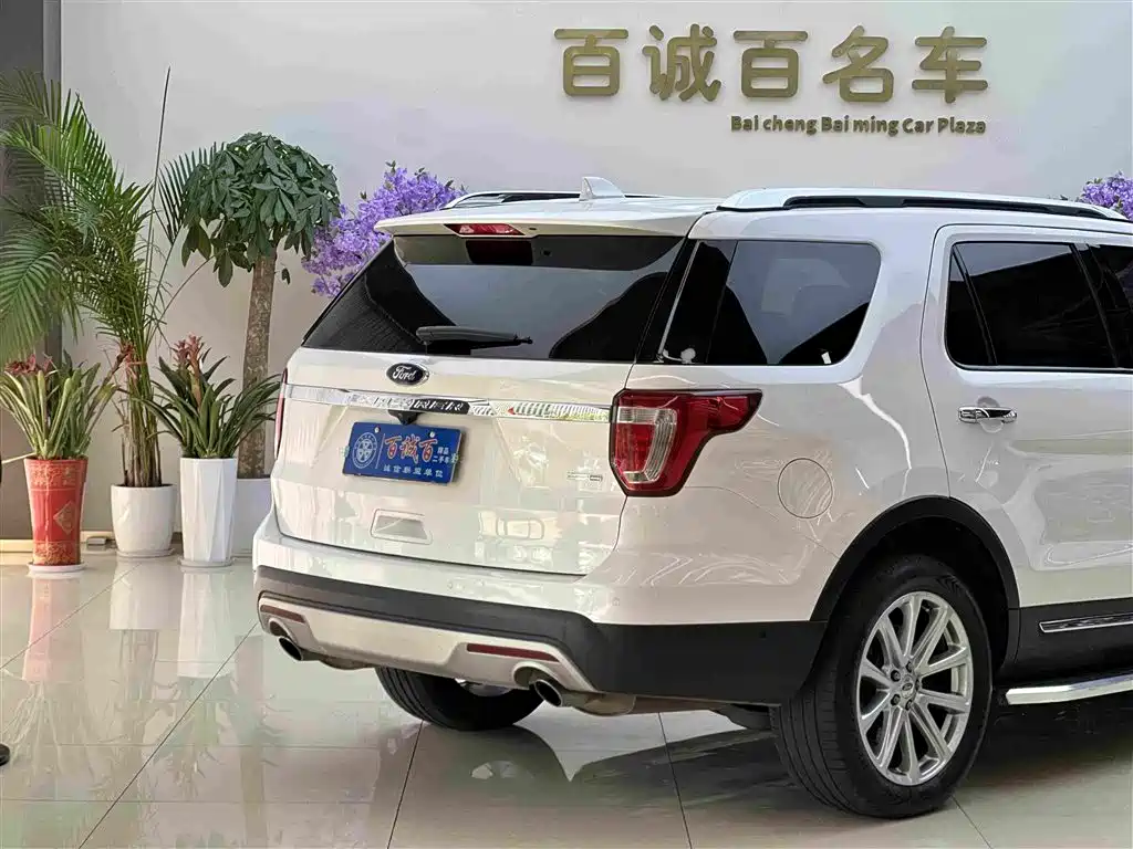Ford Explorer (Import) — миниатюра 6