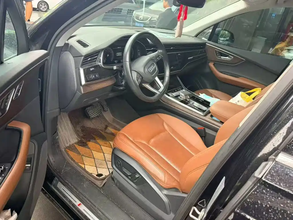 Audi Q7 2021 55 TFSI quattro S line Sport
