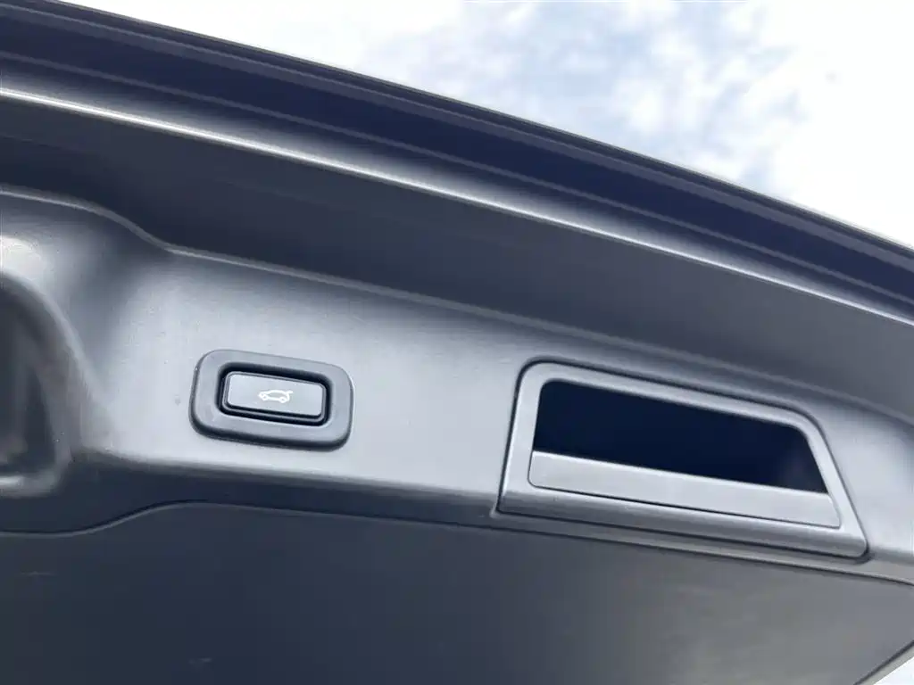 Land Rover Evoque — миниатюра 20
