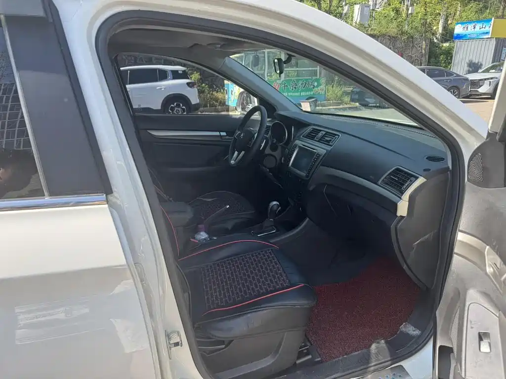 BAIC Senova X65 — миниатюра 14