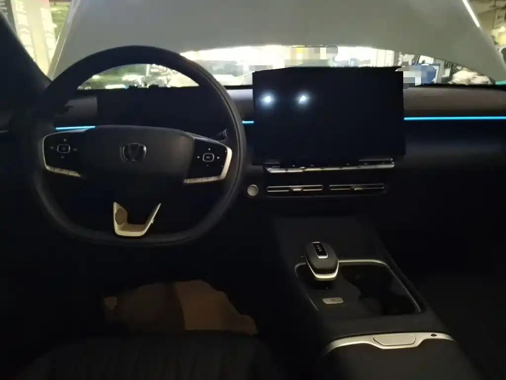Changan Eado — миниатюра 10