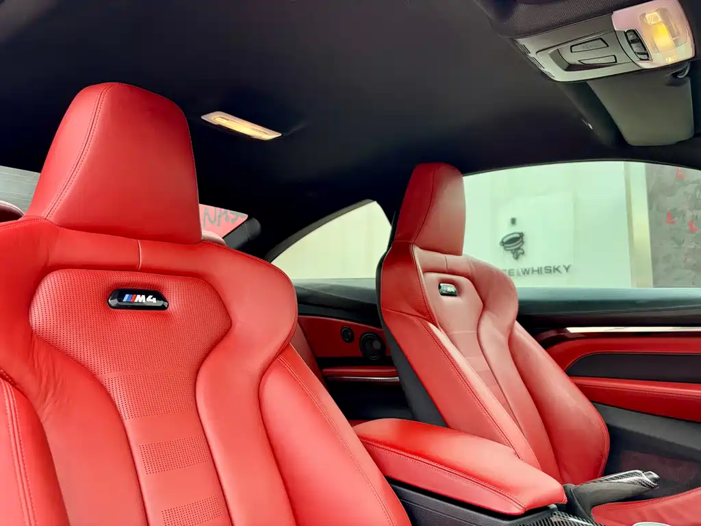 BMW M4 — миниатюра 7