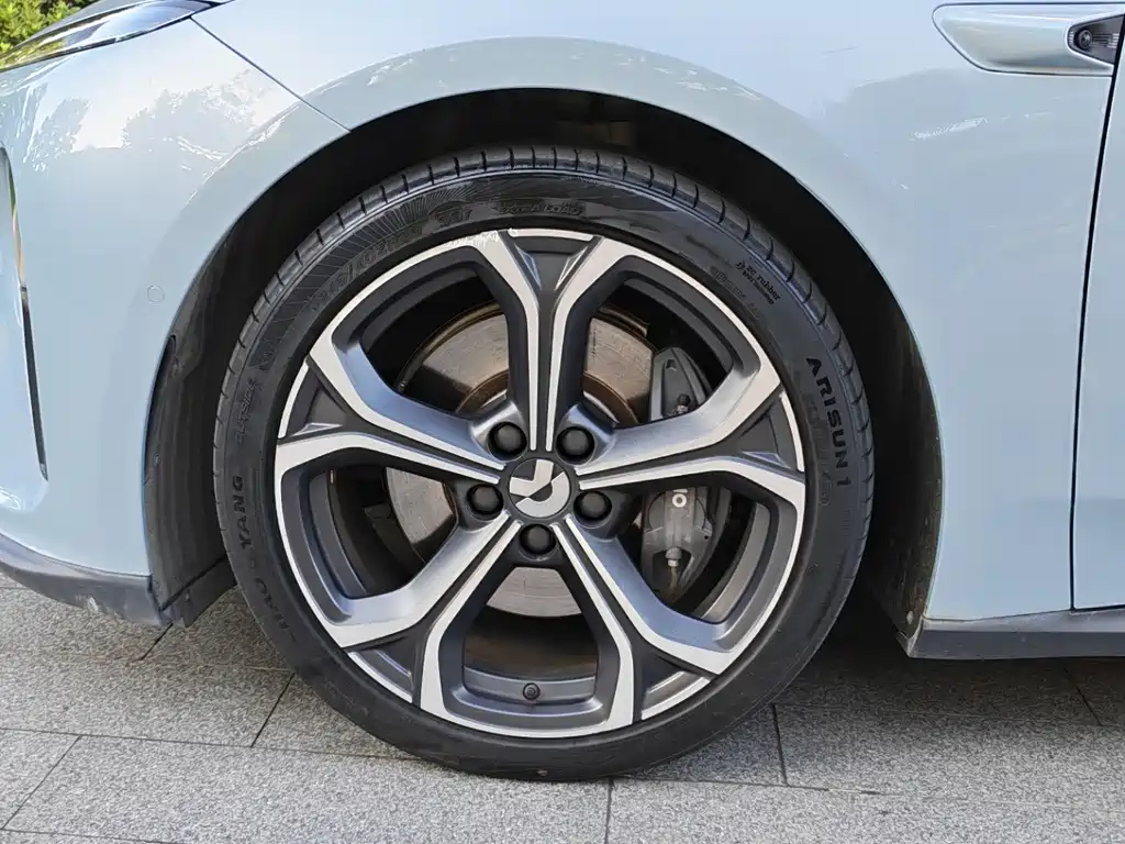 NIO ET5 — миниатюра 8