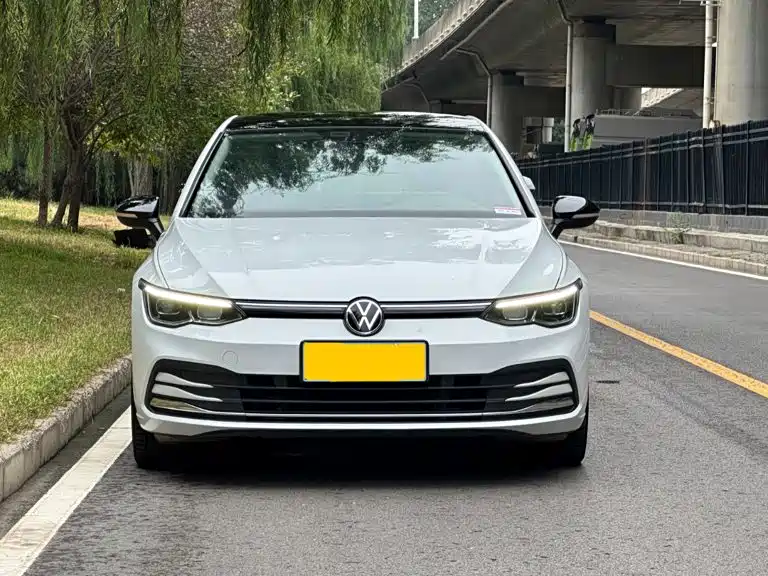 Volkswagen Golf — миниатюра 2