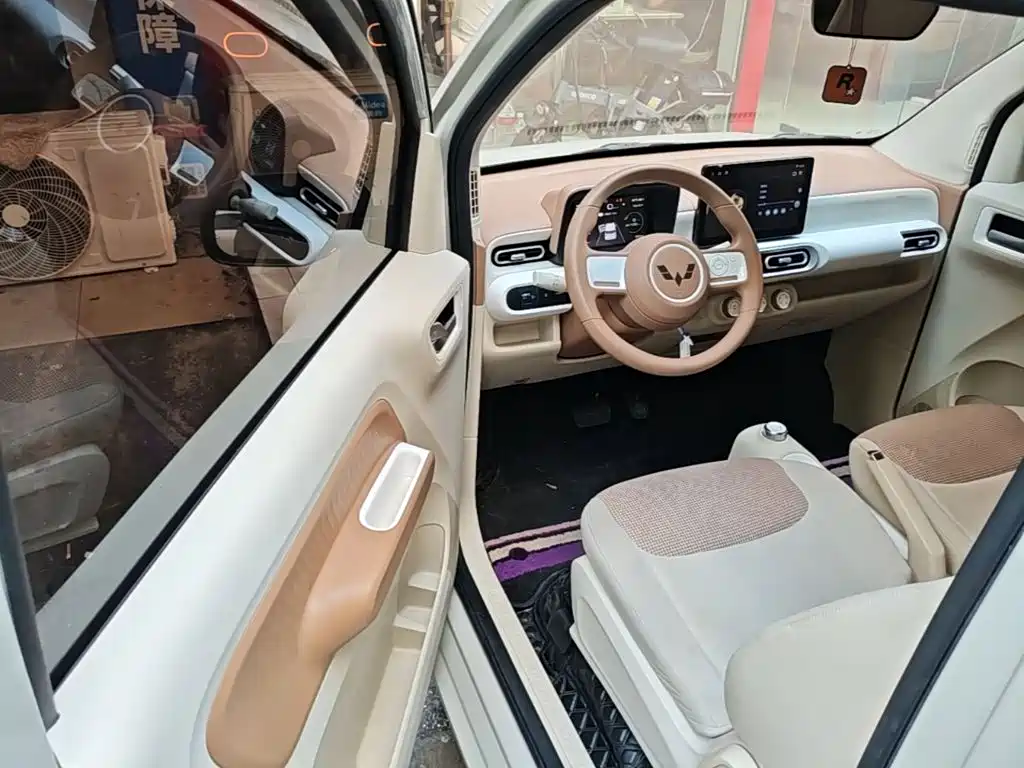 Wuling MINIEV — миниатюра 16