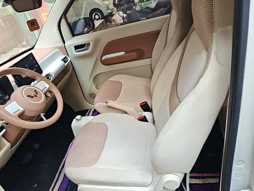 Wuling MINIEV — миниатюра 15