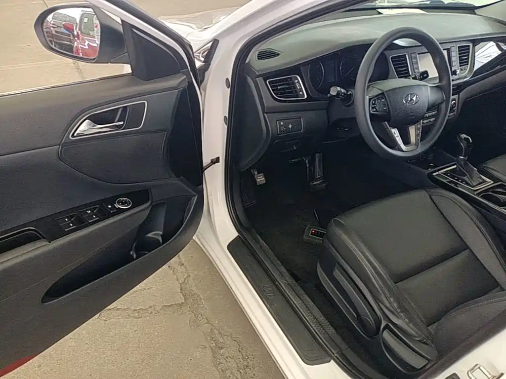 Hyundai Mistra — миниатюра 16