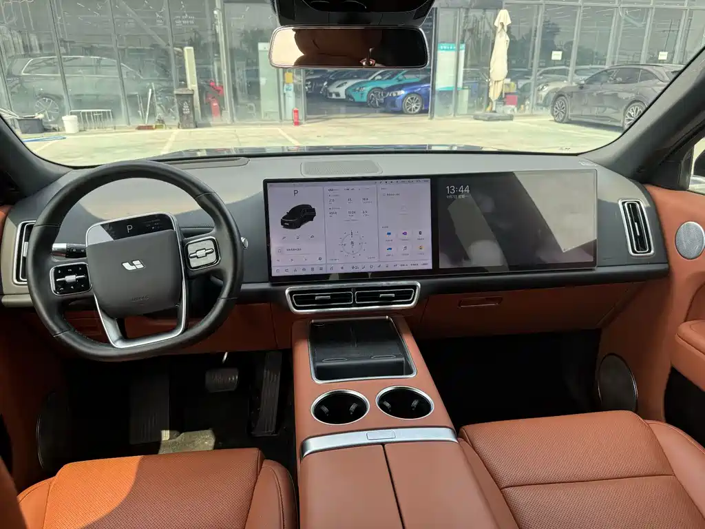 Li Auto Li L8 — миниатюра 5