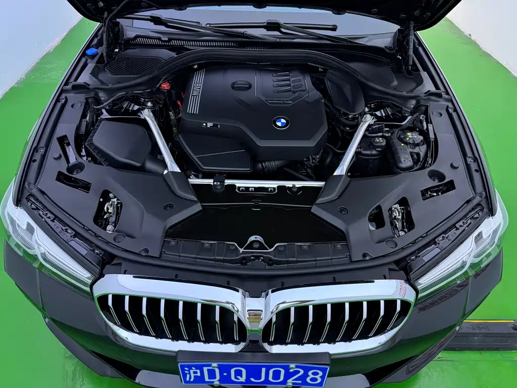 BMW 5 Series — миниатюра 36