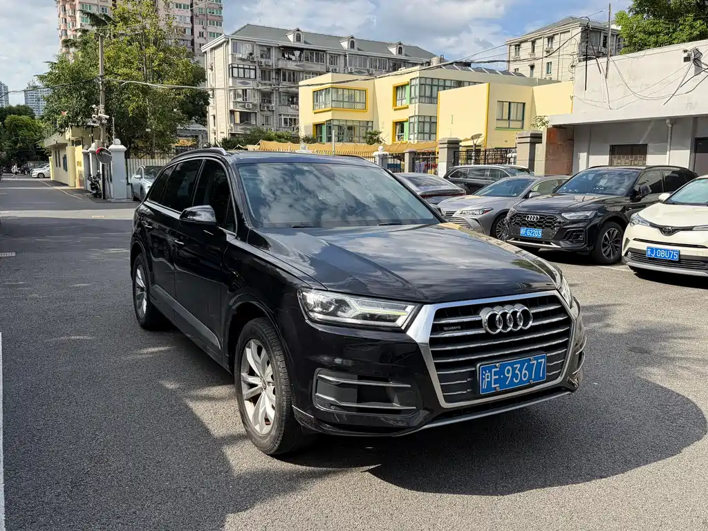Audi Q7 — миниатюра 3