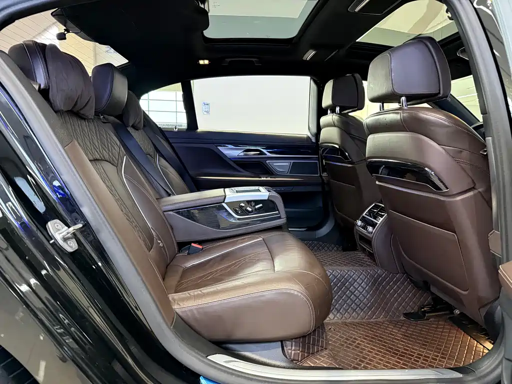 BMW 7 Series 7 2019 730Li M Sport