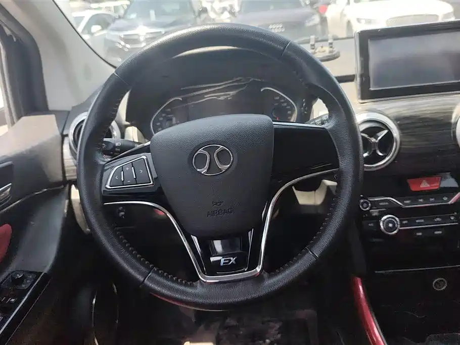 BAIC New Energy EX — миниатюра 15