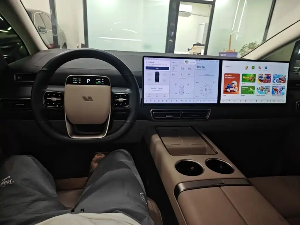 Li Auto Li MEGA — миниатюра 10