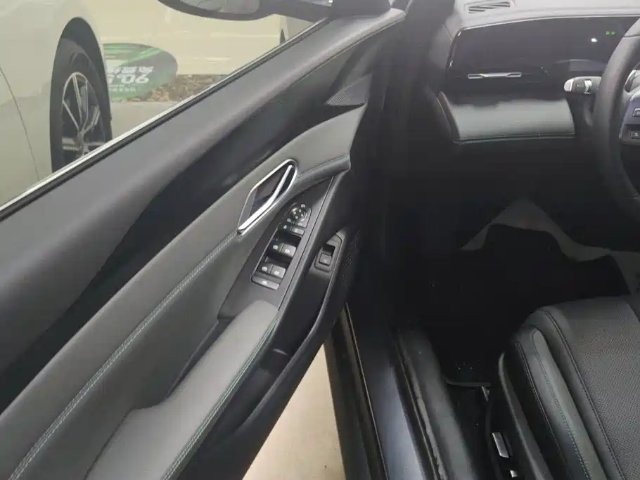 BYD Qin L — миниатюра 7