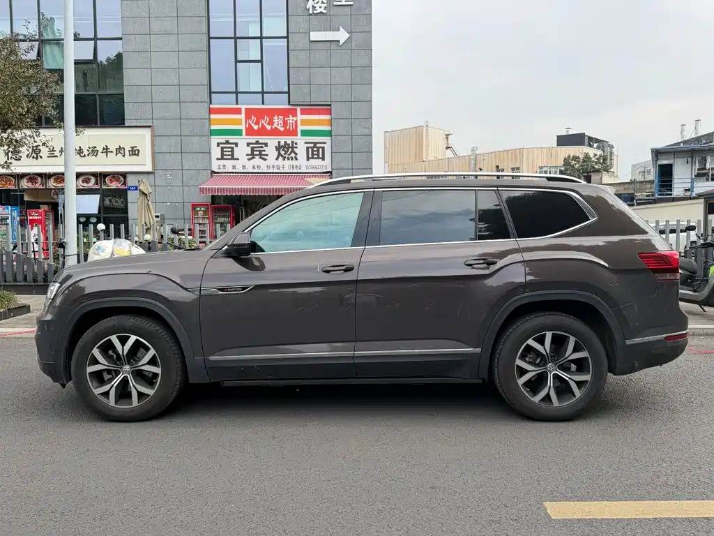 Volkswagen Teramont — миниатюра 3